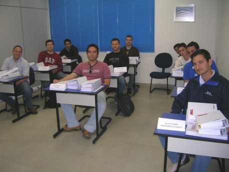 Alunos em sala de aula.