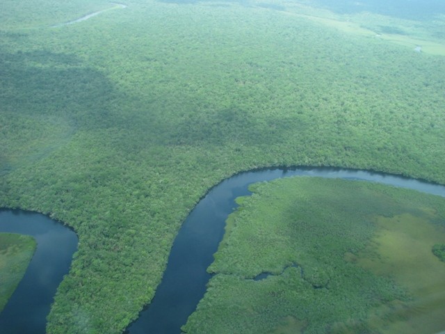 Afluente do Rio Paraná.