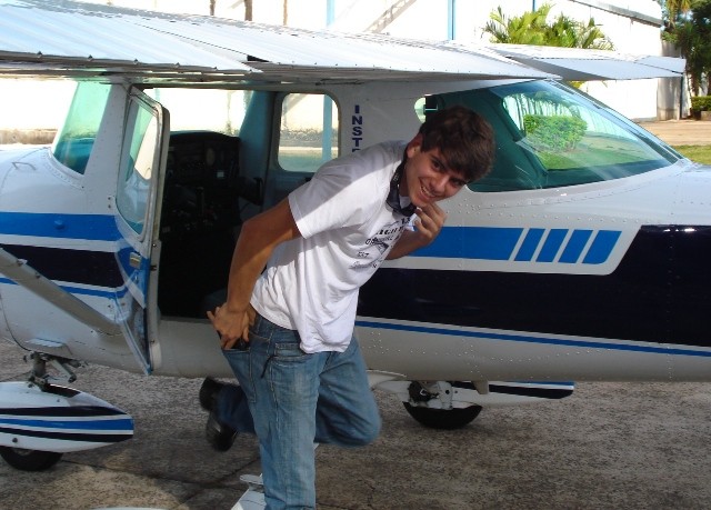 Luiz Vinicius da Silva Faria - Rio de Janeiro-RJ.