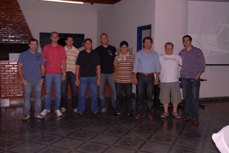 Alunos do XI curso de PAGR de Agosto e Setembro 2009, junto com os CMTEs. Edmir e Josué