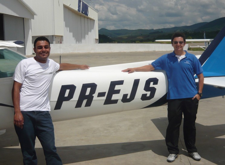 Aeronave do solo, PR-EJS.