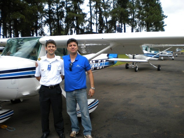 Instrutor Fabrício e o aluno Daniel Novaes.