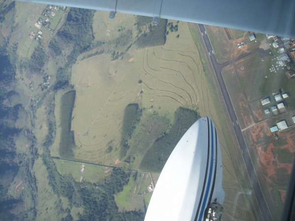 Aeroporto de Marilia abaixo seguindo para Foz do Iguaçu.