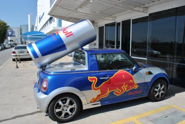 Ação promocional da RED BULL na EJ.