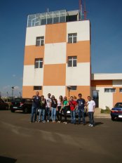 Visita dos alunos de Piloto Privado à TWR SBJD (Aeroporto de Jundiaí)
