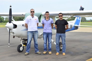 10ª Turma de 2015 do curso teórico para Instrutor de Voo de avião em Itápolis.